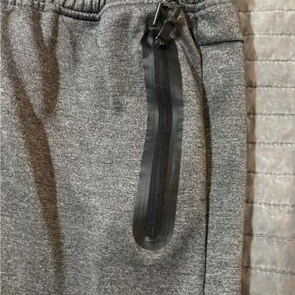 Men's Heather Gray Joggers with Elastic Waistband - Picture 2 of 4